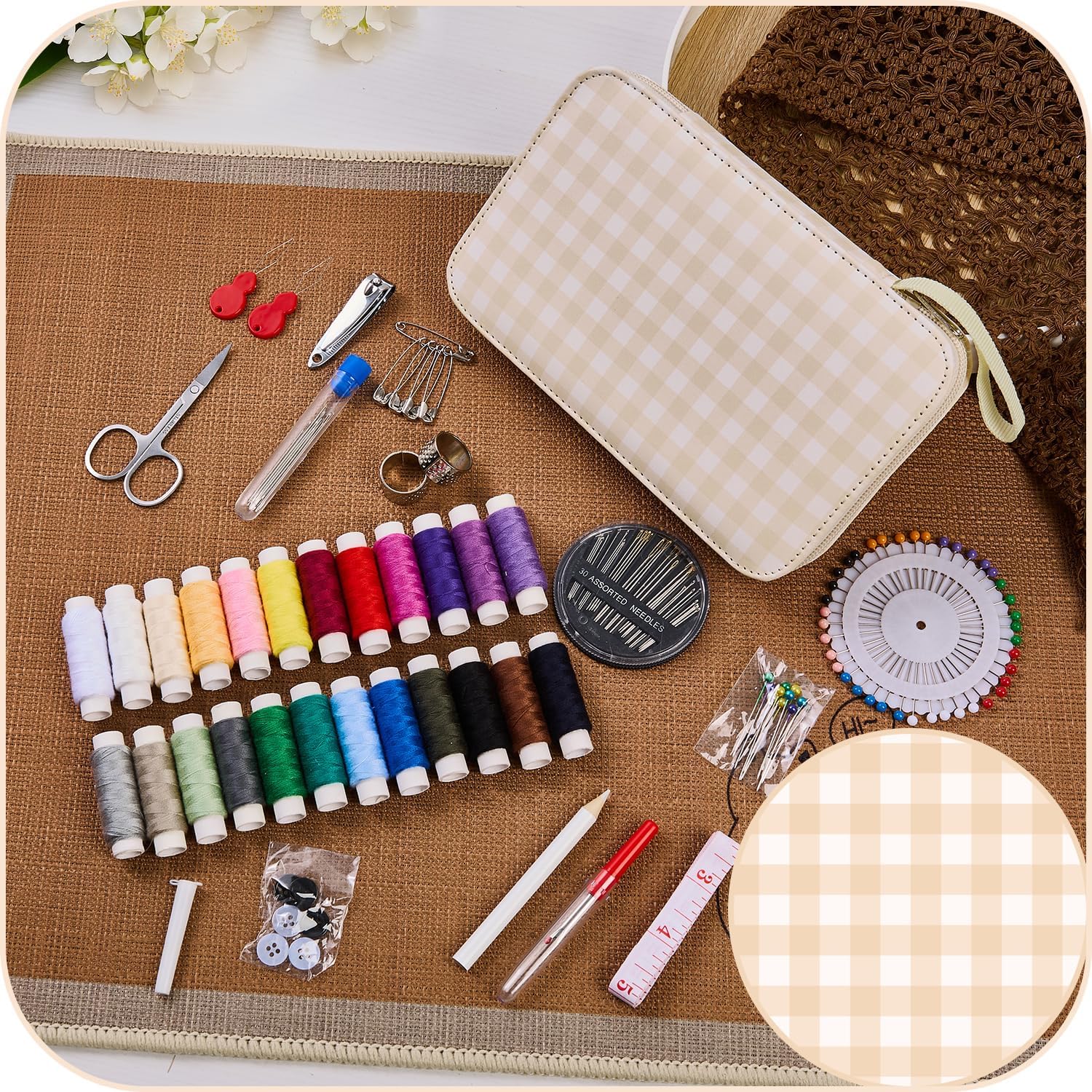 Checkered Sewing Kit with 24 Thread Colors, 130 Pieces - Image 7